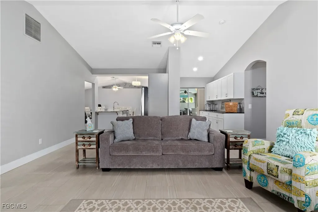 3425 SE 4th Avenue Cape Coral FL 33904
