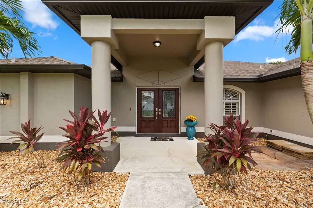 3425 SE 4th Avenue Cape Coral FL 33904