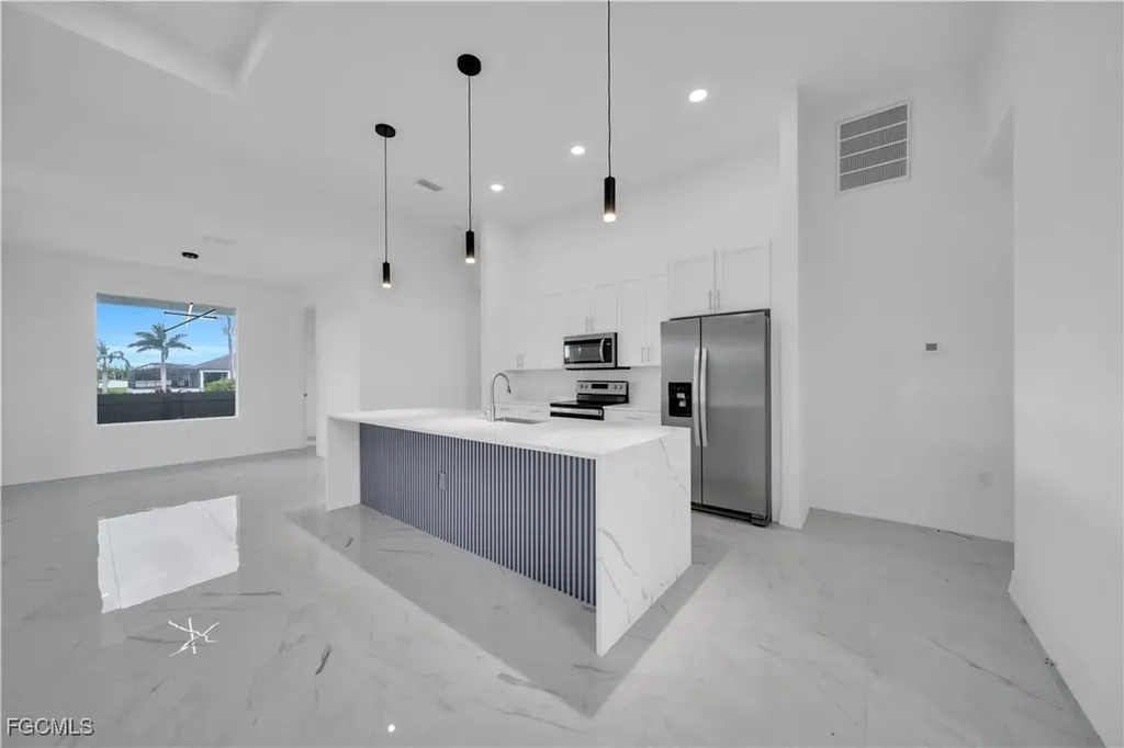 6 SW 37th Avenue Cape Coral FL 33991