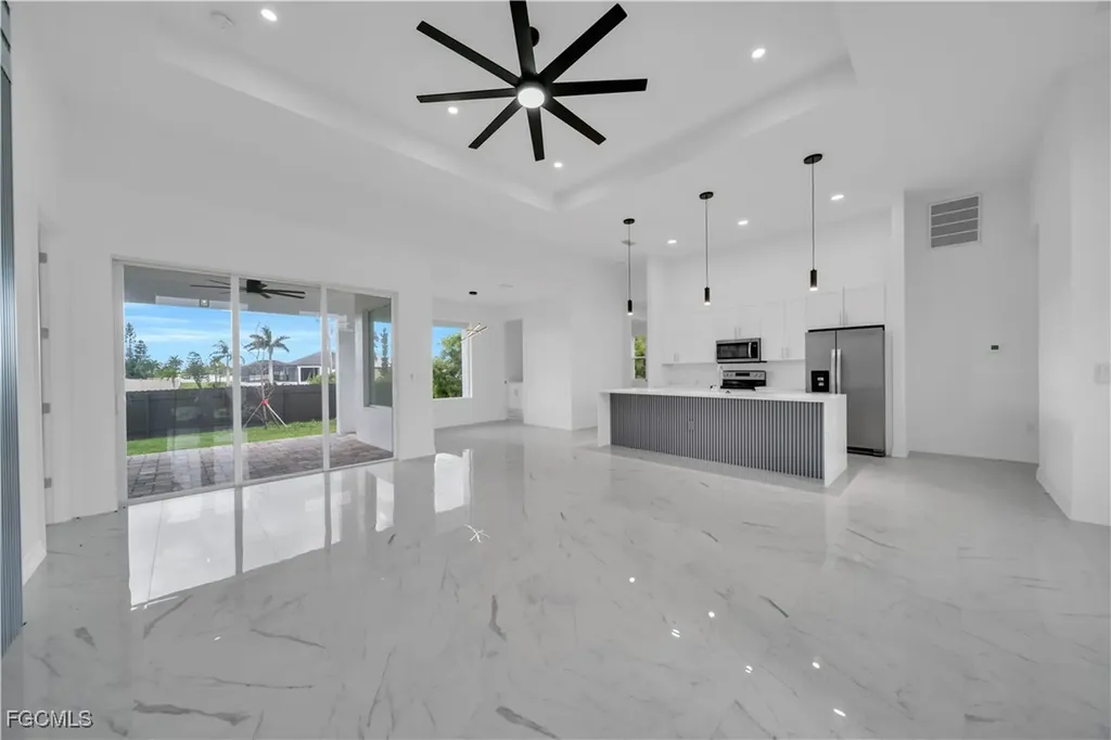 6 SW 37th Avenue Cape Coral FL 33991