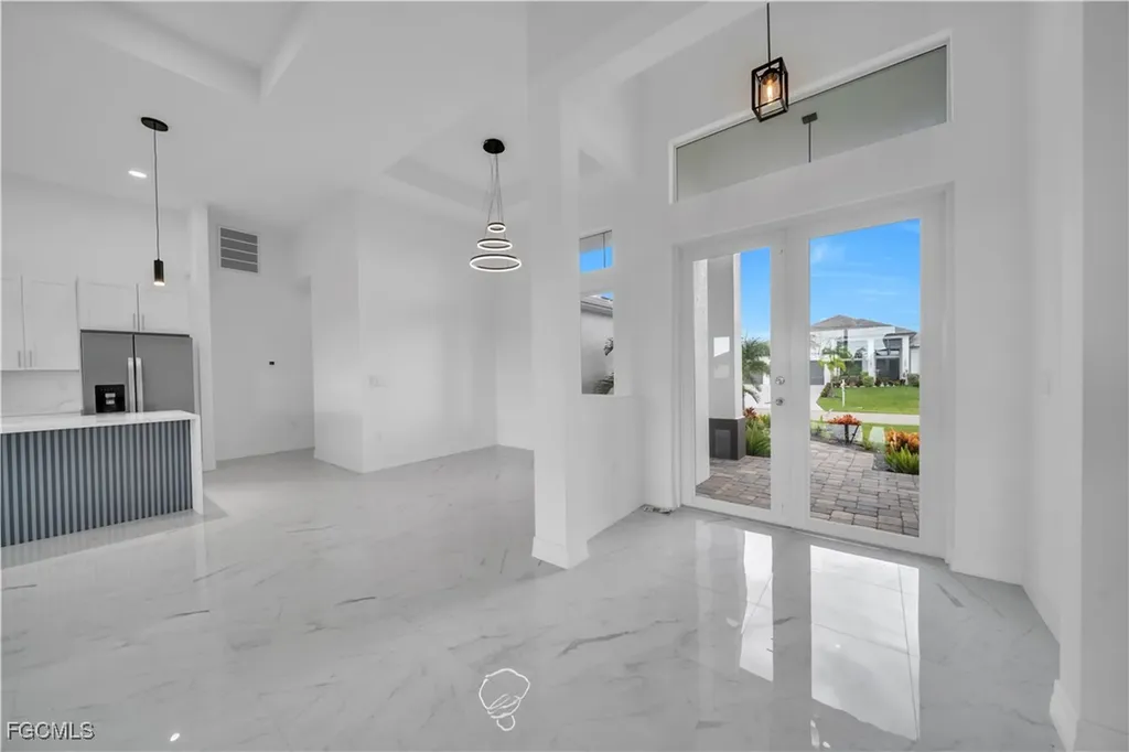 6 SW 37th Avenue Cape Coral FL 33991