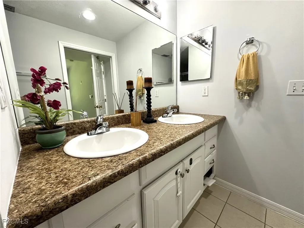 8423 Bernwood Cove Loop Fort Myers FL 33966