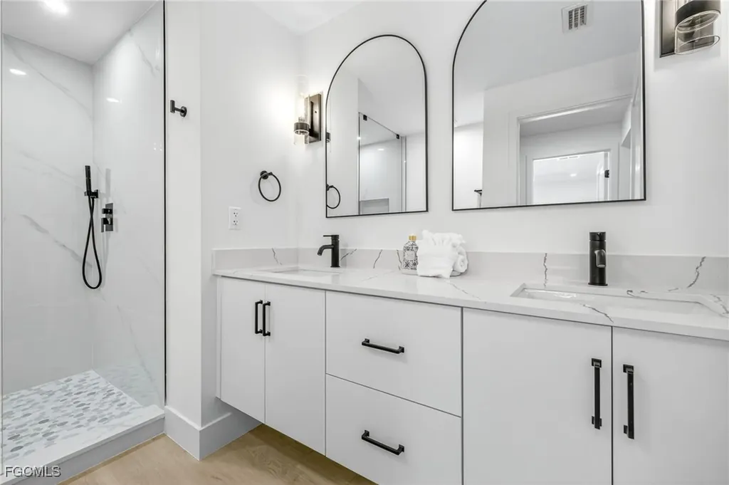 1105 Skiff Place Sanibel FL 33957