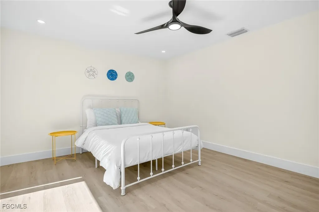 1105 Skiff Place Sanibel FL 33957