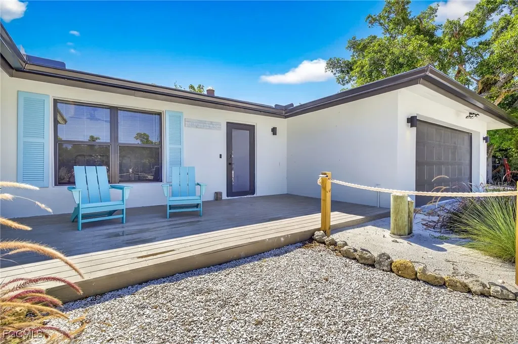 1105 Skiff Place Sanibel FL 33957