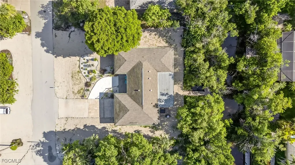 1105 Skiff Place Sanibel FL 33957