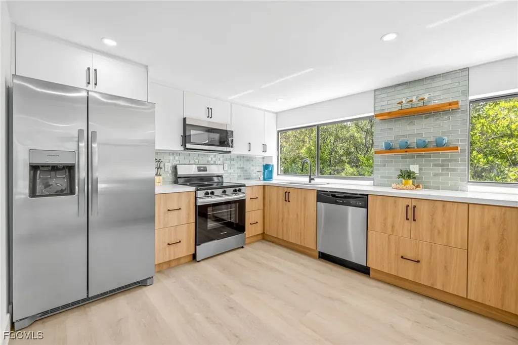 1105 Skiff Place Sanibel FL 33957