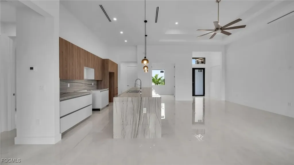 1713 NW 2nd Street Cape Coral FL 33993