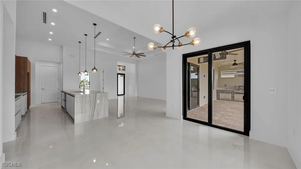 1713 NW 2nd Street Cape Coral FL 33993