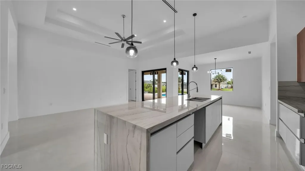 1713 NW 2nd Street Cape Coral FL 33993