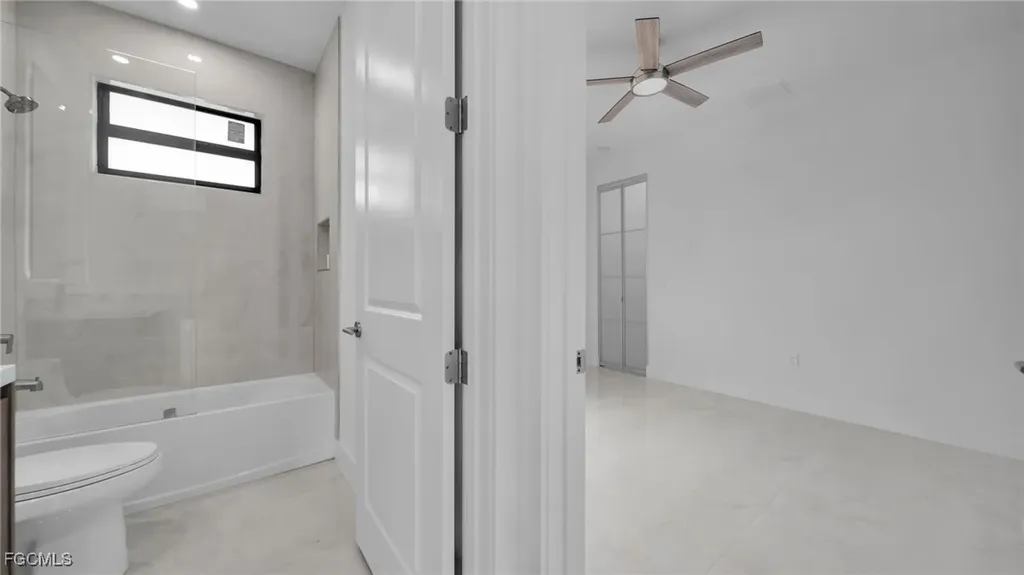 1713 NW 2nd Street Cape Coral FL 33993