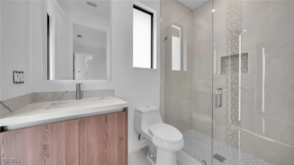 1713 NW 2nd Street Cape Coral FL 33993