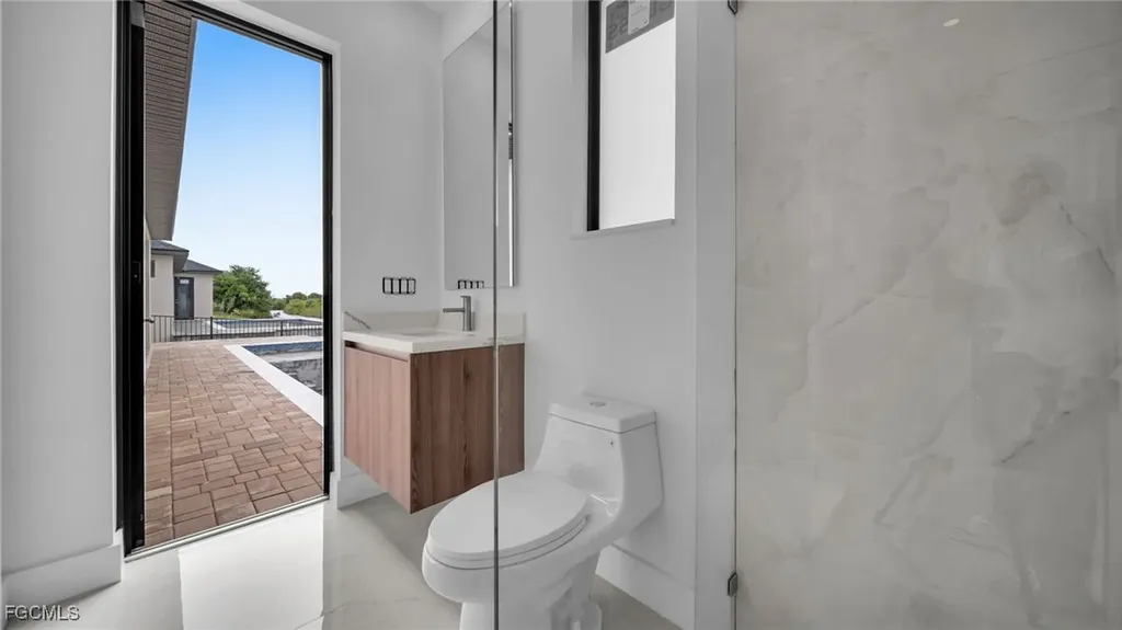 1713 NW 2nd Street Cape Coral FL 33993