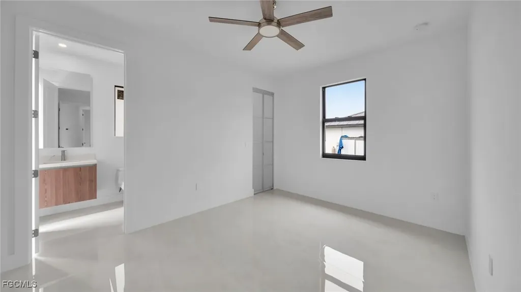 1713 NW 2nd Street Cape Coral FL 33993