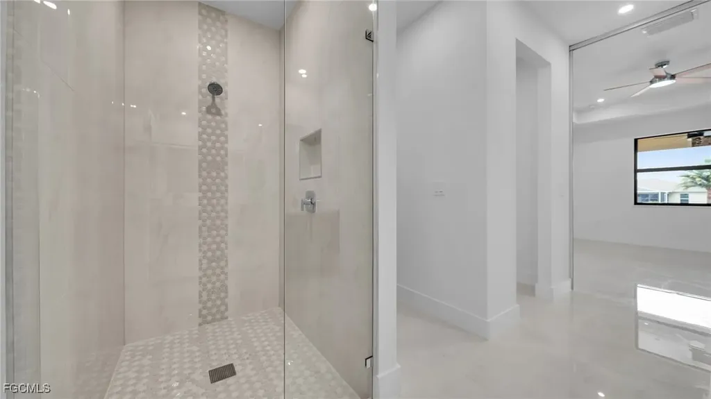 1713 NW 2nd Street Cape Coral FL 33993