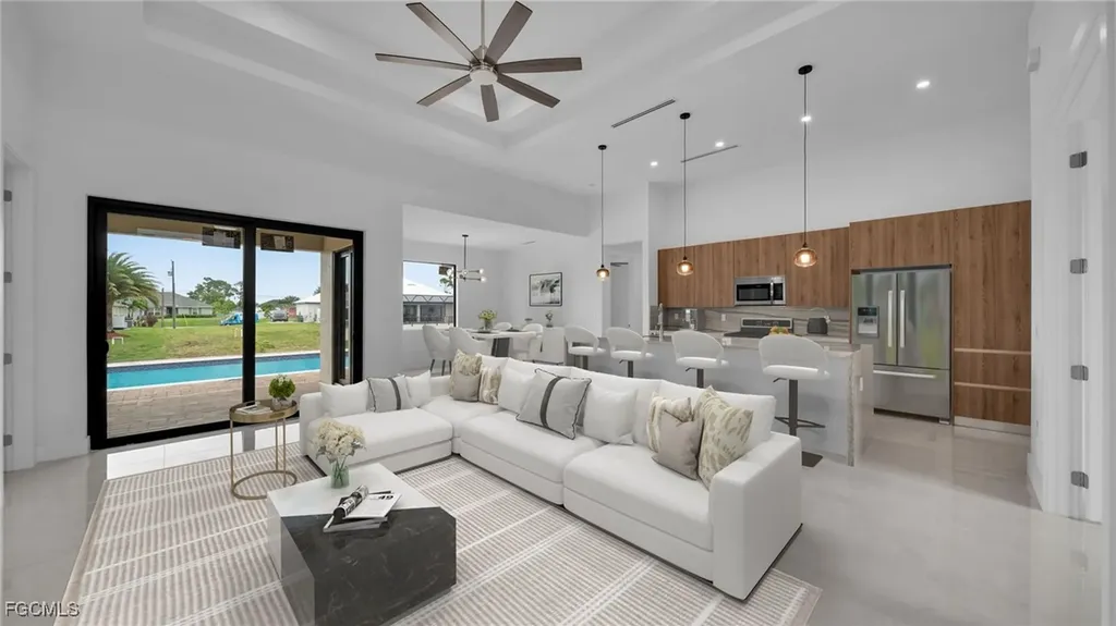 1713 NW 2nd Street Cape Coral FL 33993