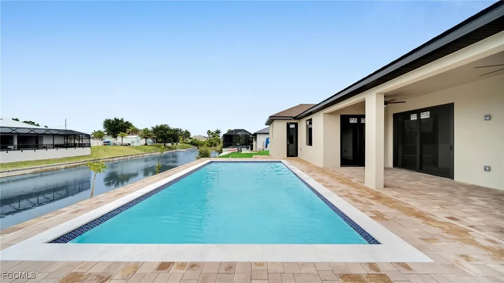 1713 NW 2nd Street Cape Coral FL 33993