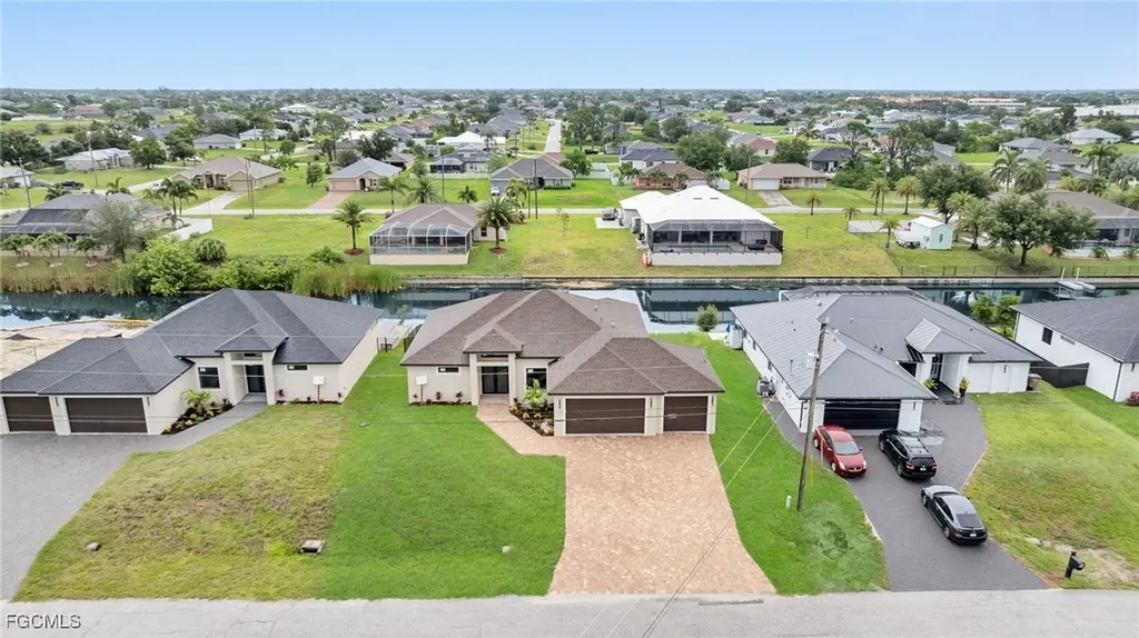 1713 NW 2nd Street Cape Coral FL 33993