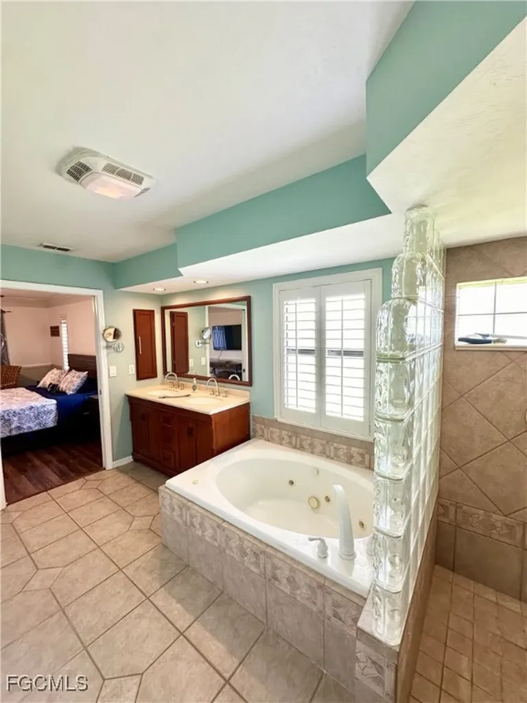 228 NW 22nd Place Cape Coral FL 33993