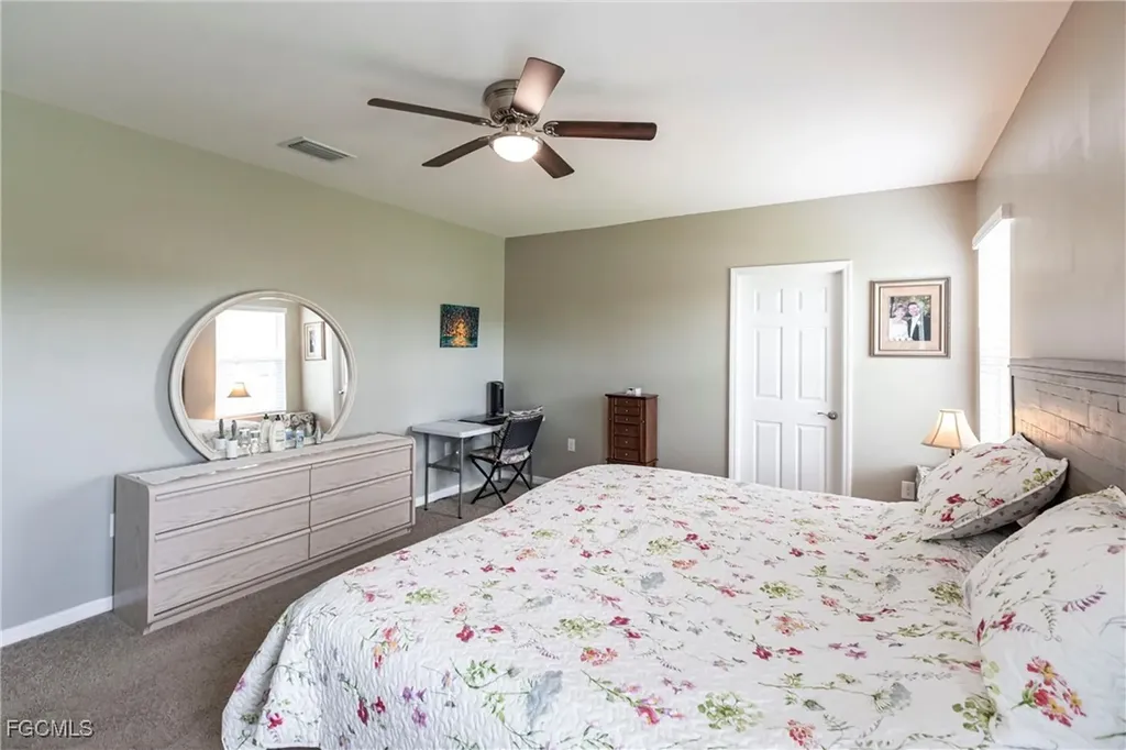 3313 Acapulco Circle Cape Coral FL 33909