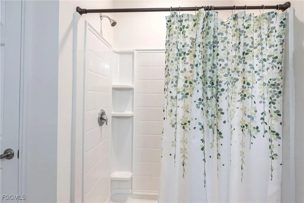 3313 Acapulco Circle Cape Coral FL 33909