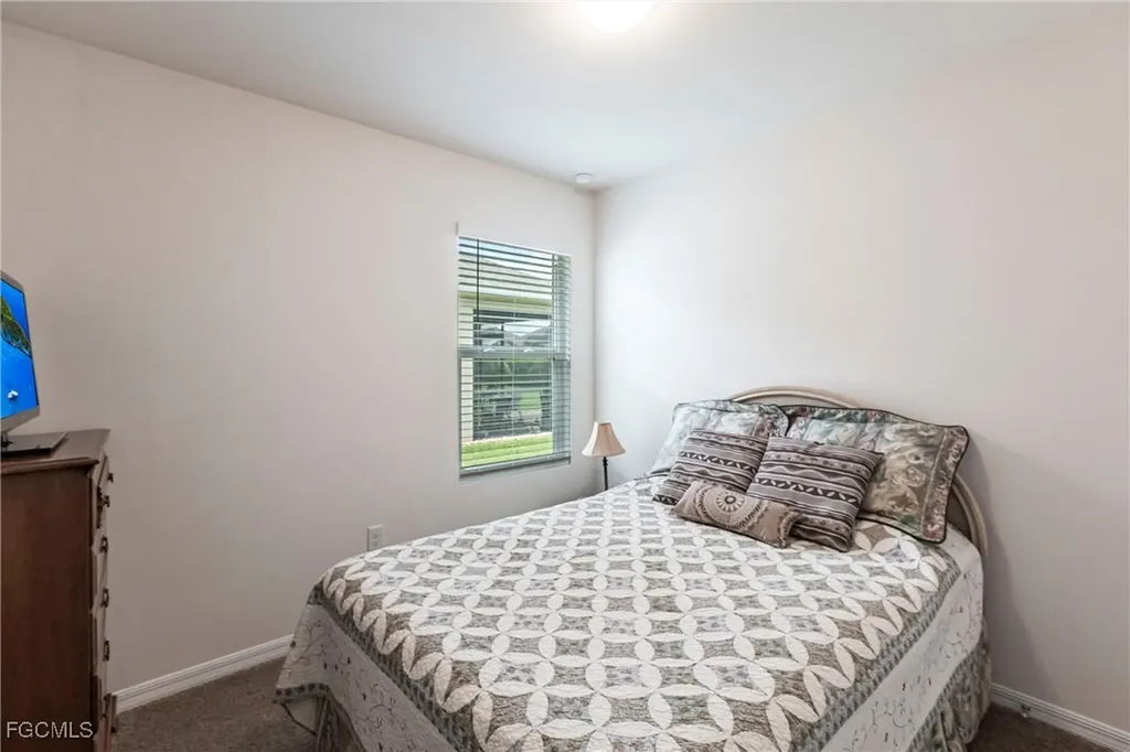 3313 Acapulco Circle Cape Coral FL 33909