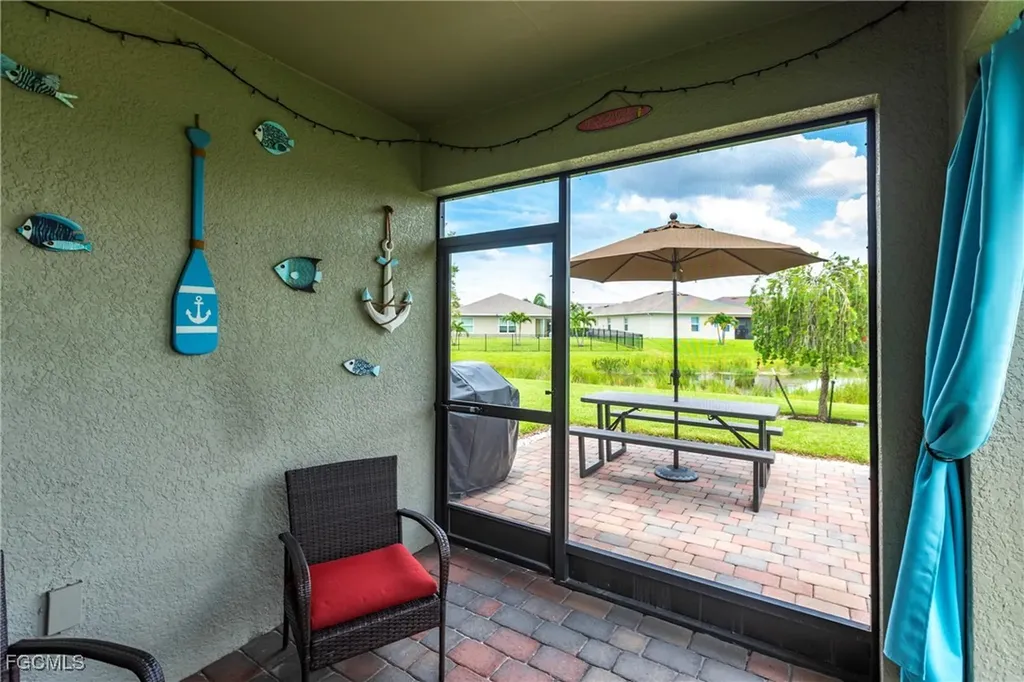 3313 Acapulco Circle Cape Coral FL 33909