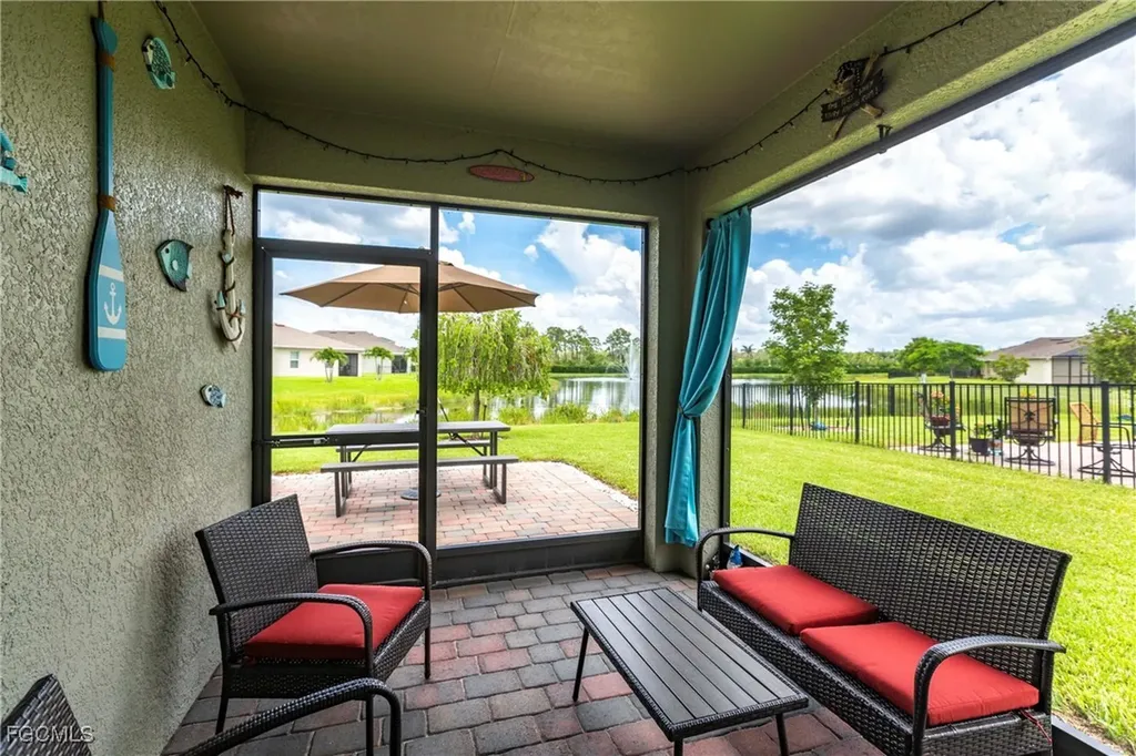 3313 Acapulco Circle Cape Coral FL 33909