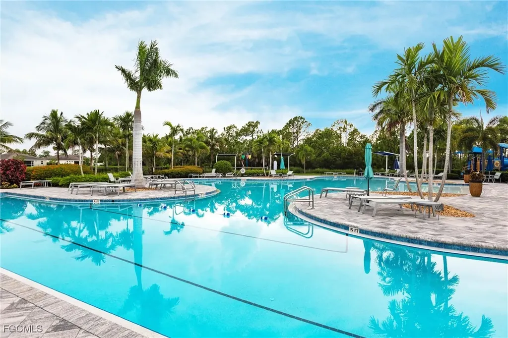 3313 Acapulco Circle Cape Coral FL 33909