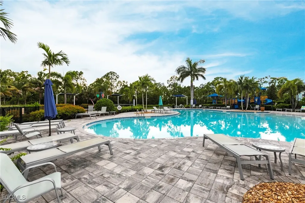 3313 Acapulco Circle Cape Coral FL 33909