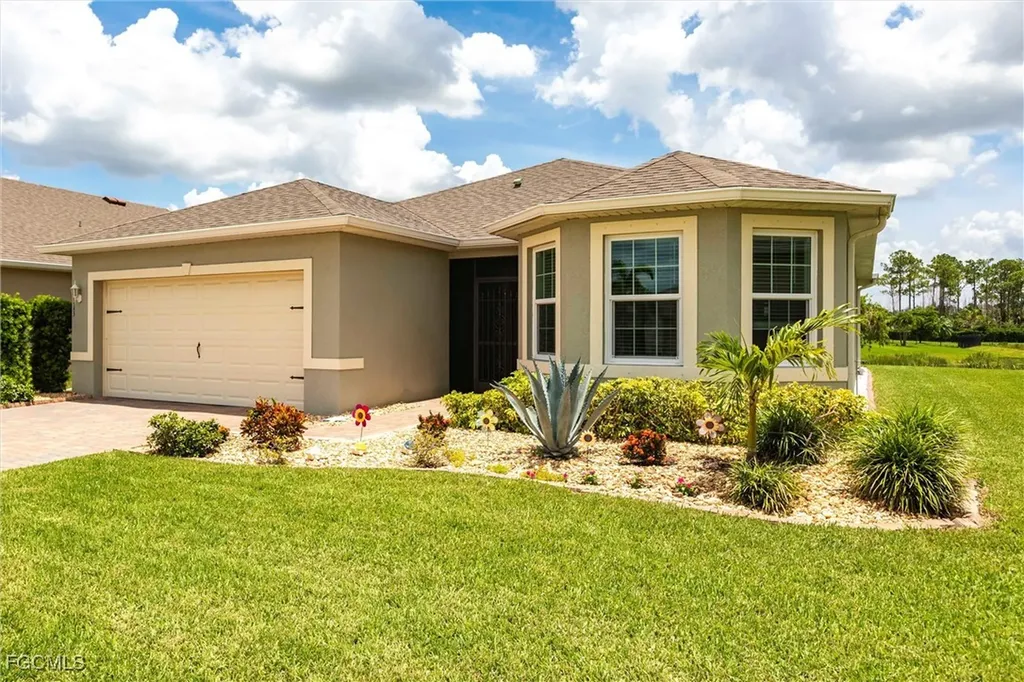 3313 Acapulco Circle Cape Coral FL 33909