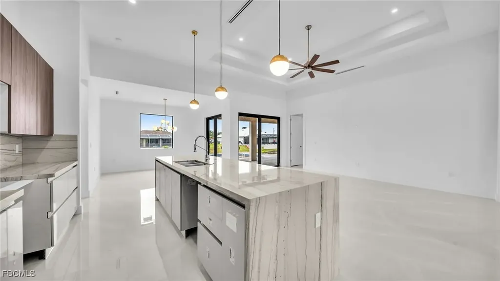 1717 NW 2nd Street Cape Coral FL 33993