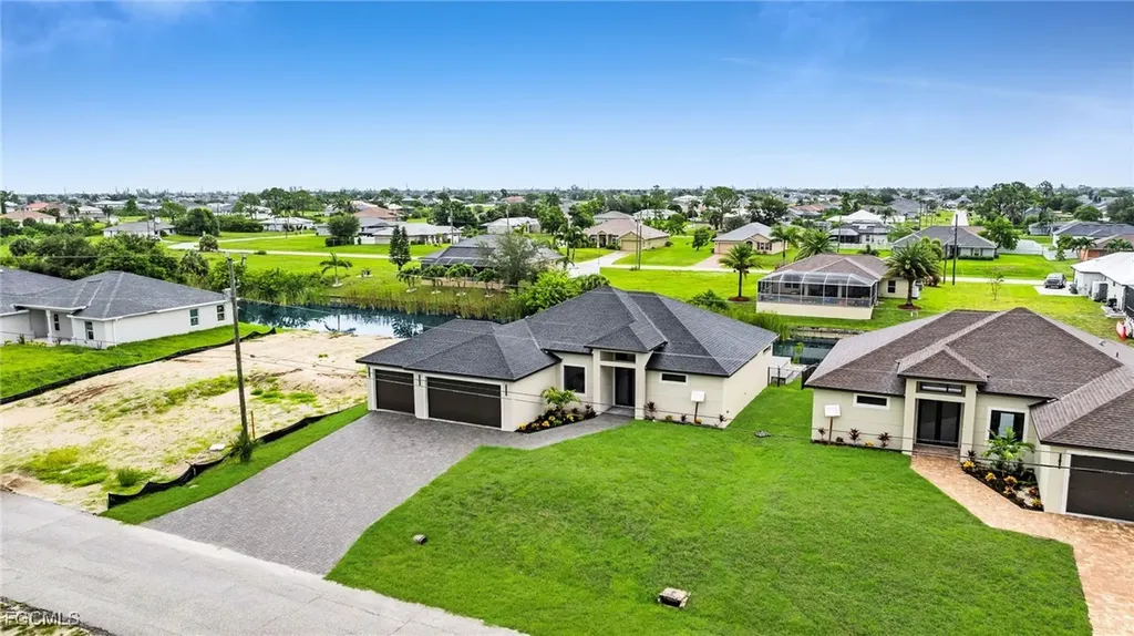 1717 NW 2nd Street Cape Coral FL 33993