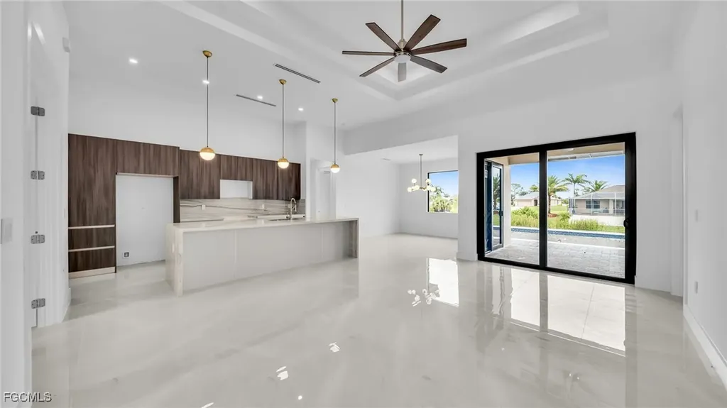 1717 NW 2nd Street Cape Coral FL 33993