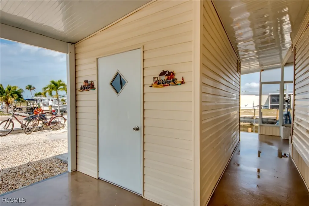 4920 Gulfgate Lane St. James City FL 33956