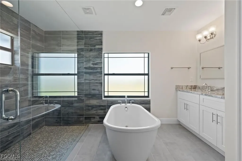 4009 NW 39th Street Cape Coral FL 33993