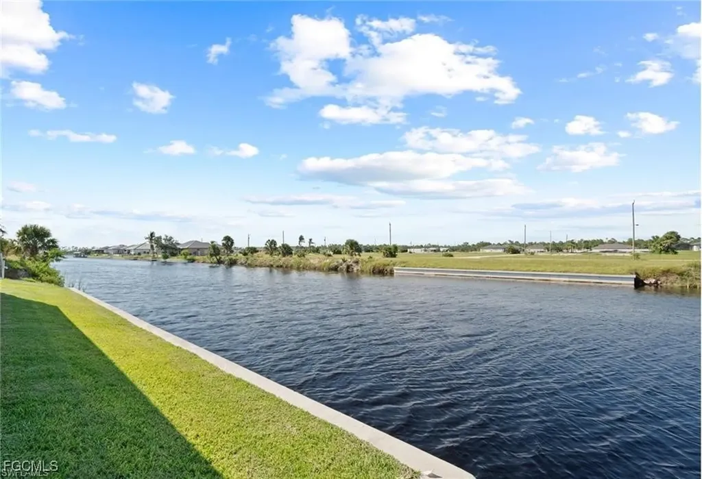 4009 NW 39th Street Cape Coral FL 33993