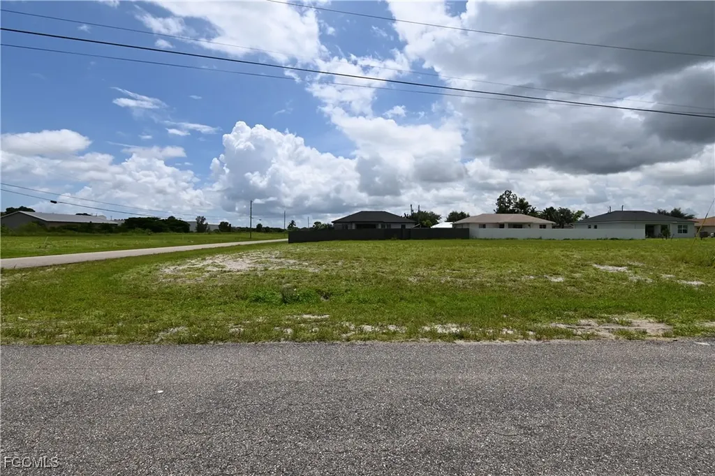 1206 NE 20th Place Cape Coral FL 33909