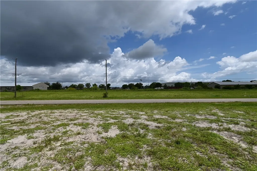 1206 NE 20th Place Cape Coral FL 33909