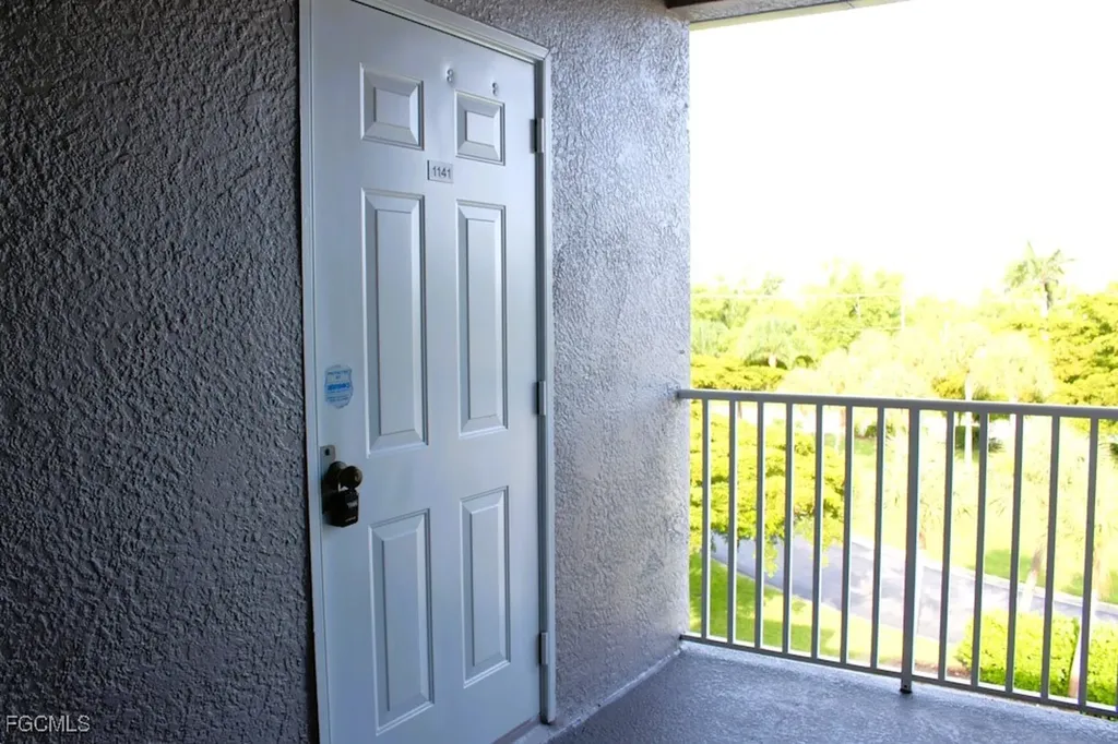 16575 Lake Circle Drive Fort Myers FL 33908