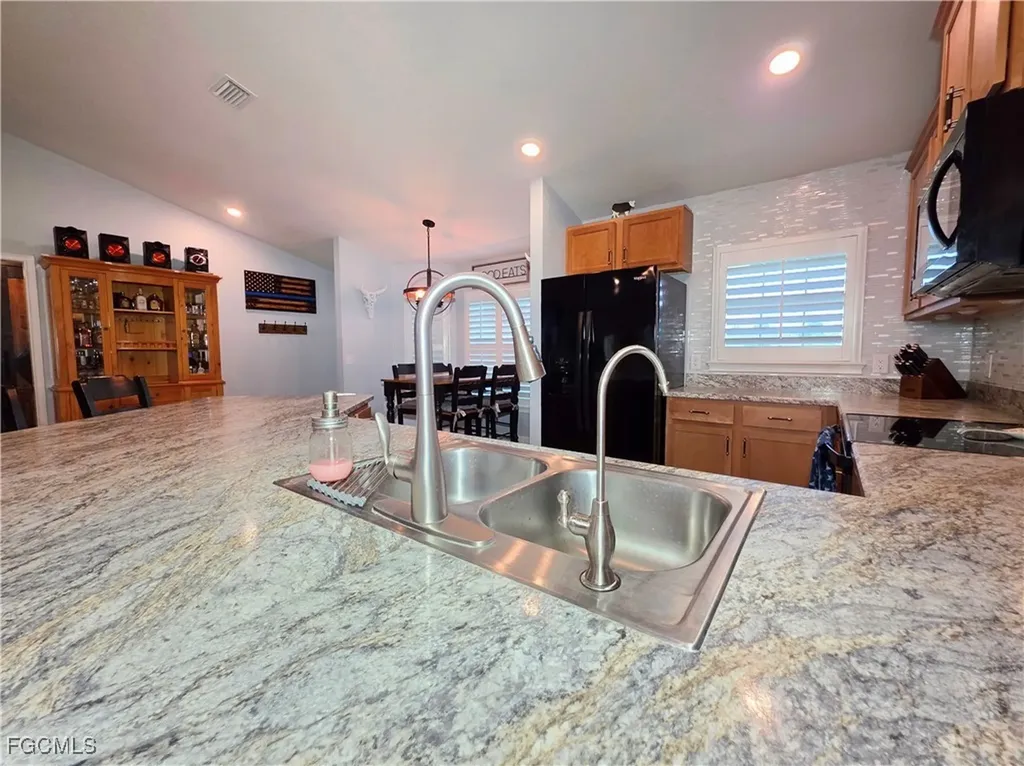 2727 NW 29th Terrace Cape Coral FL 33993