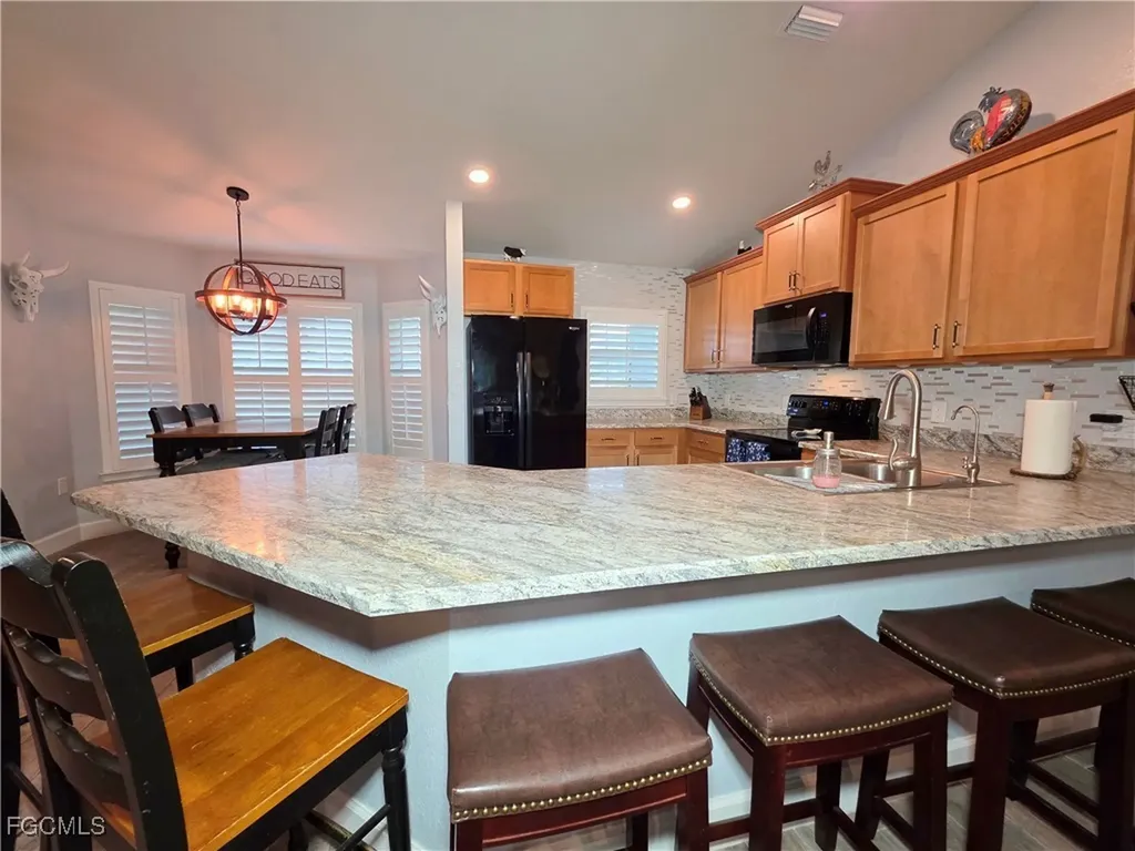 2727 NW 29th Terrace Cape Coral FL 33993