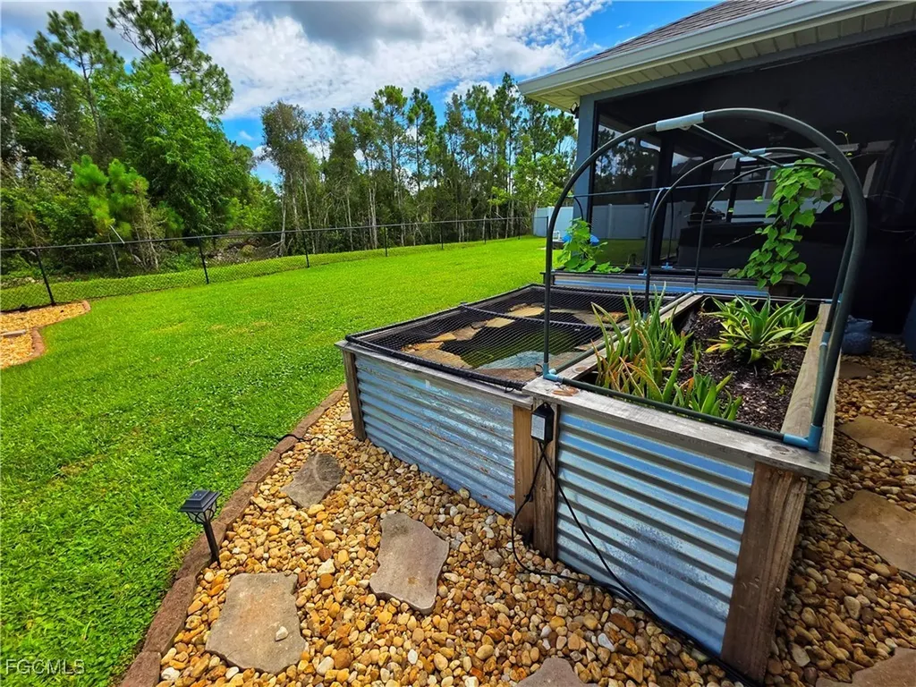 2727 NW 29th Terrace Cape Coral FL 33993