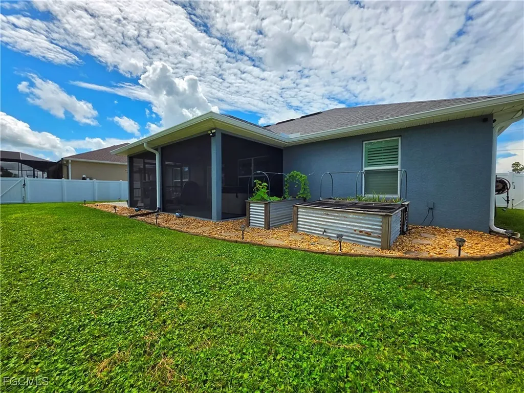 2727 NW 29th Terrace Cape Coral FL 33993