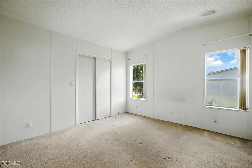 5270 Manatee Bay Lane Fort Myers FL 33905