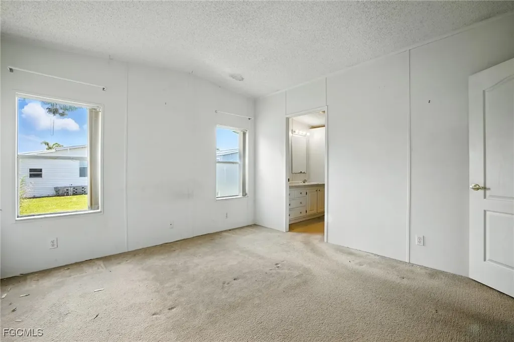 5270 Manatee Bay Lane Fort Myers FL 33905