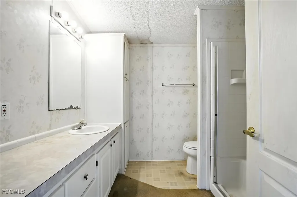 5270 Manatee Bay Lane Fort Myers FL 33905