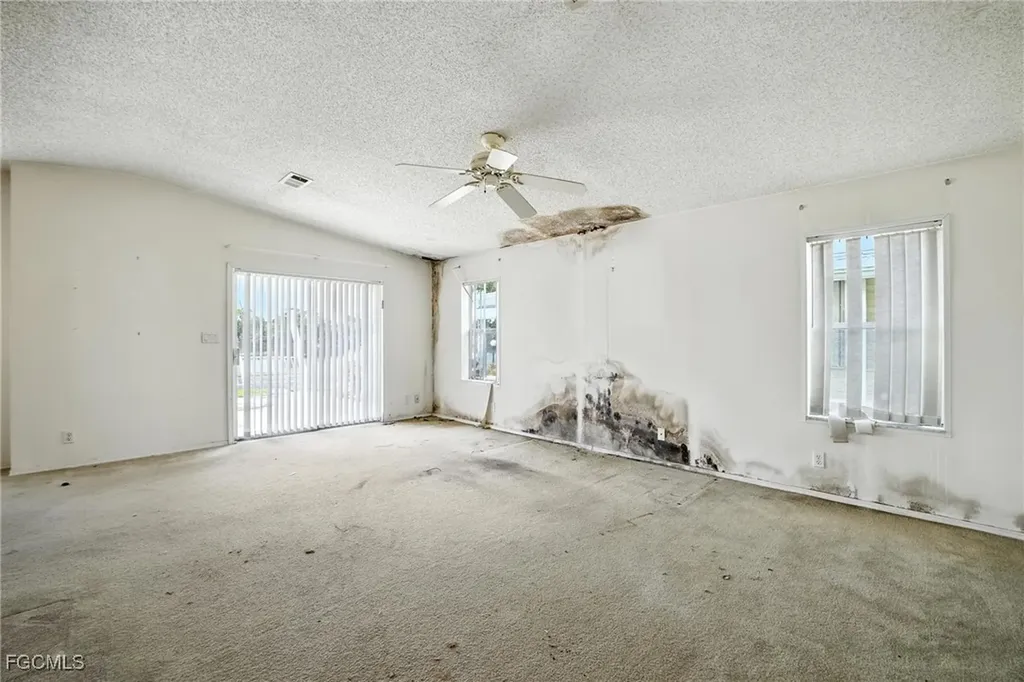 5270 Manatee Bay Lane Fort Myers FL 33905