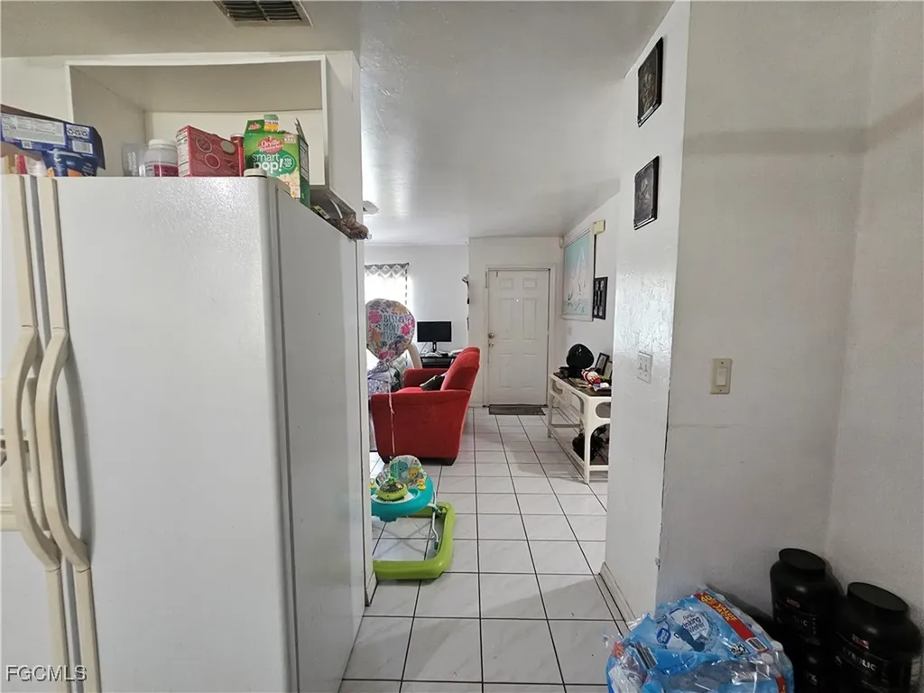 2912 Woodside Avenue Naples FL 34112