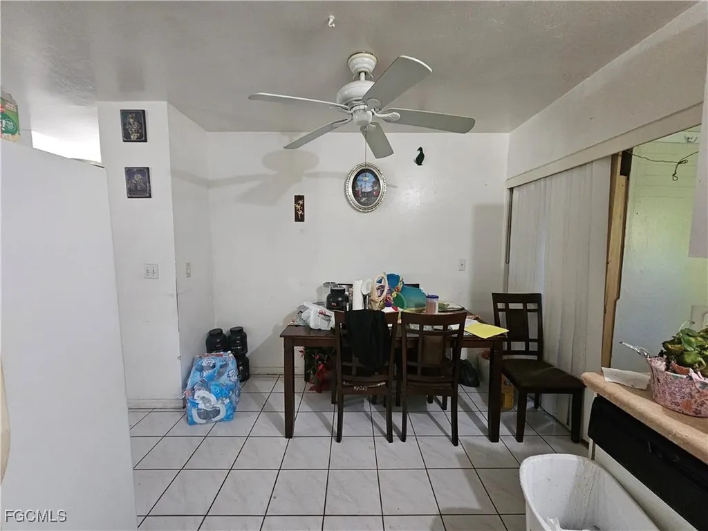 2912 Woodside Avenue Naples FL 34112